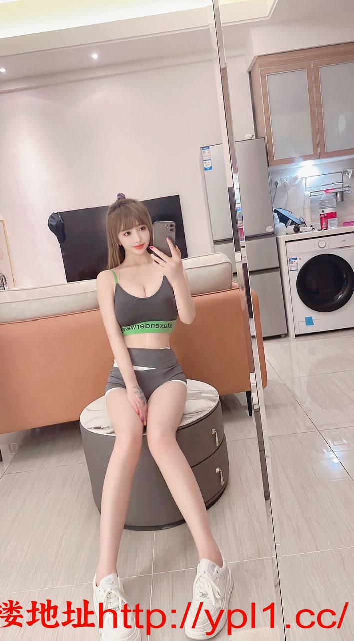 肤白性感马达臀