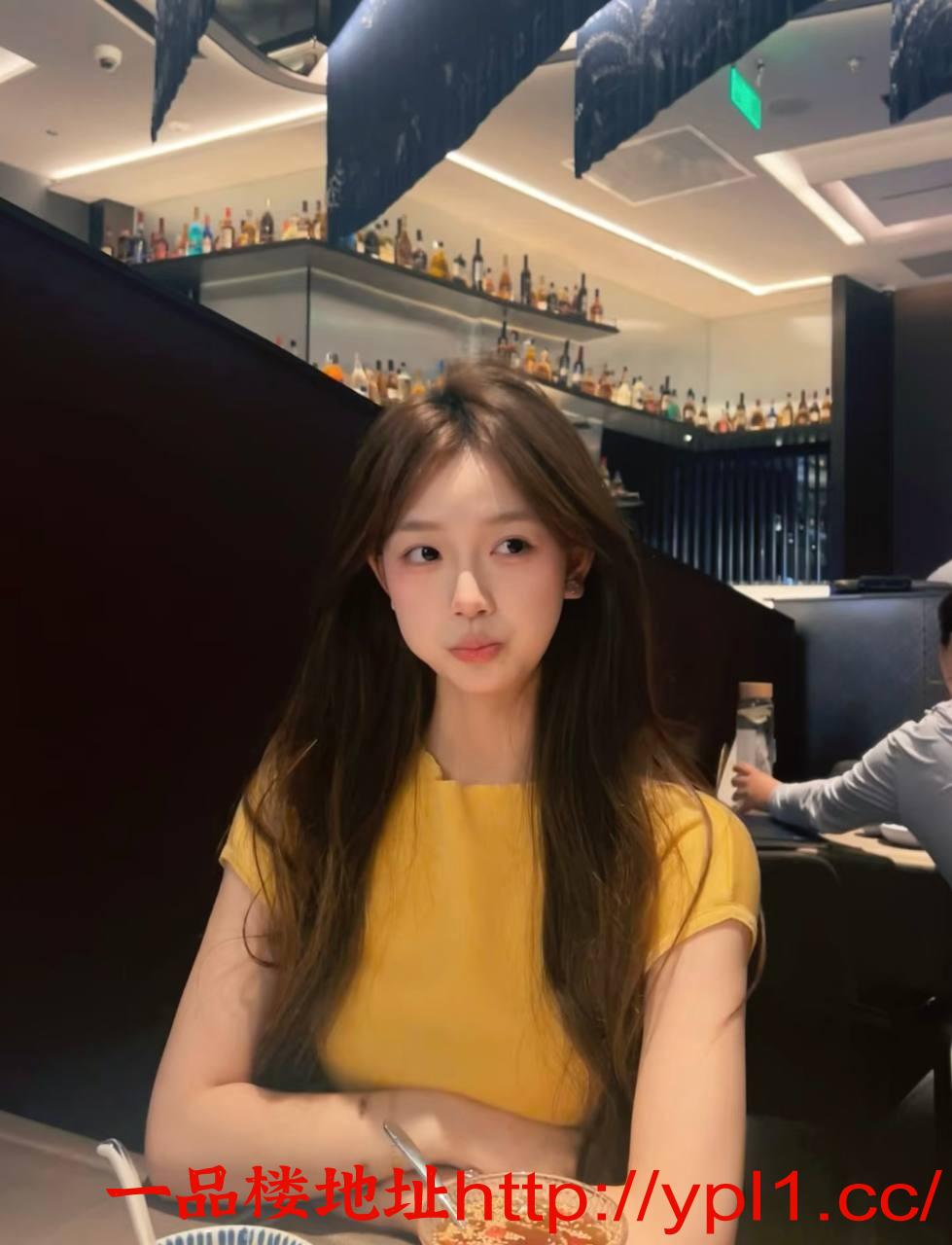 极品嫩妹紧逼活好