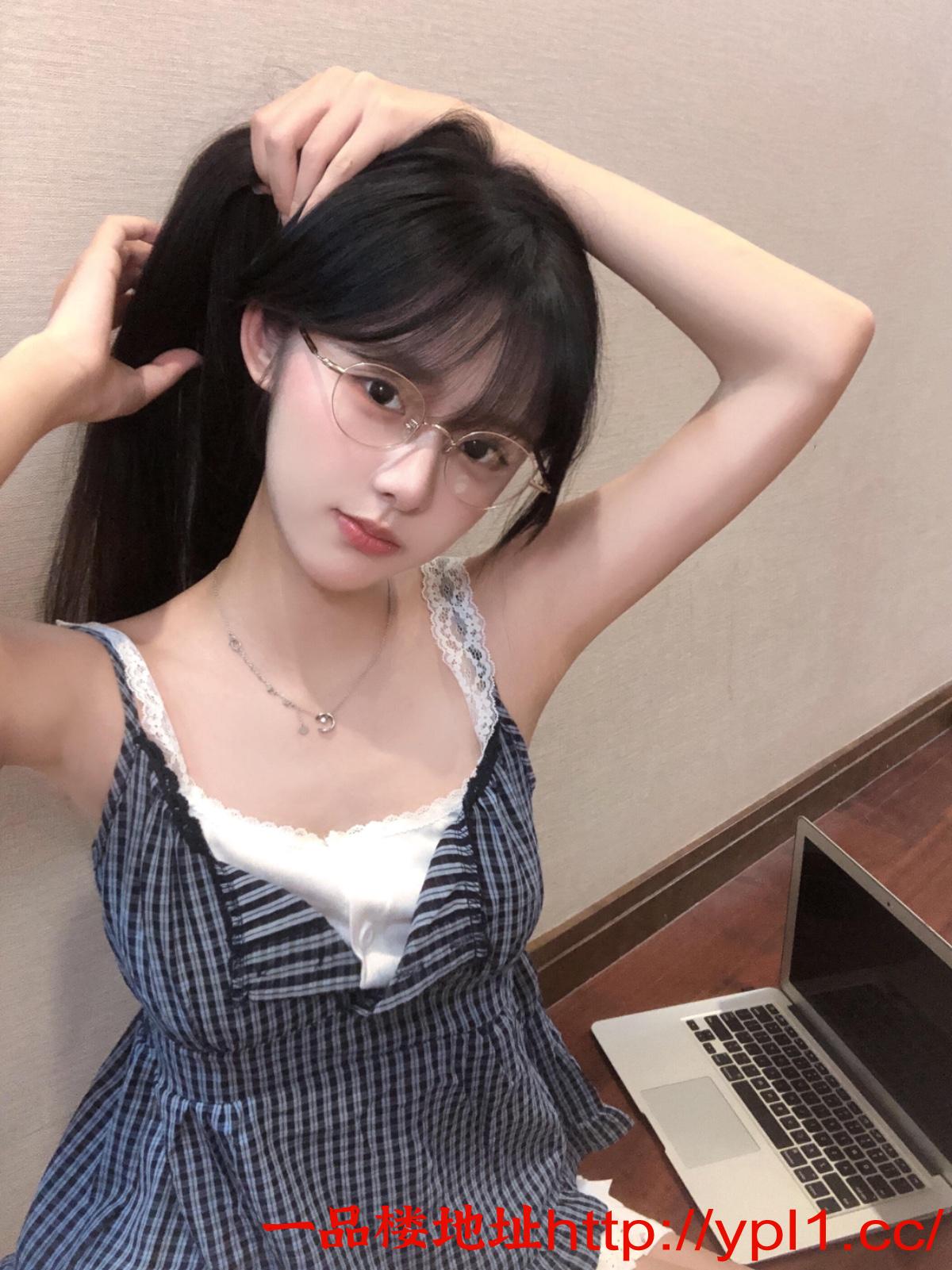 极品小靓妹大胸粉嫩水多口活超赞（可外出）