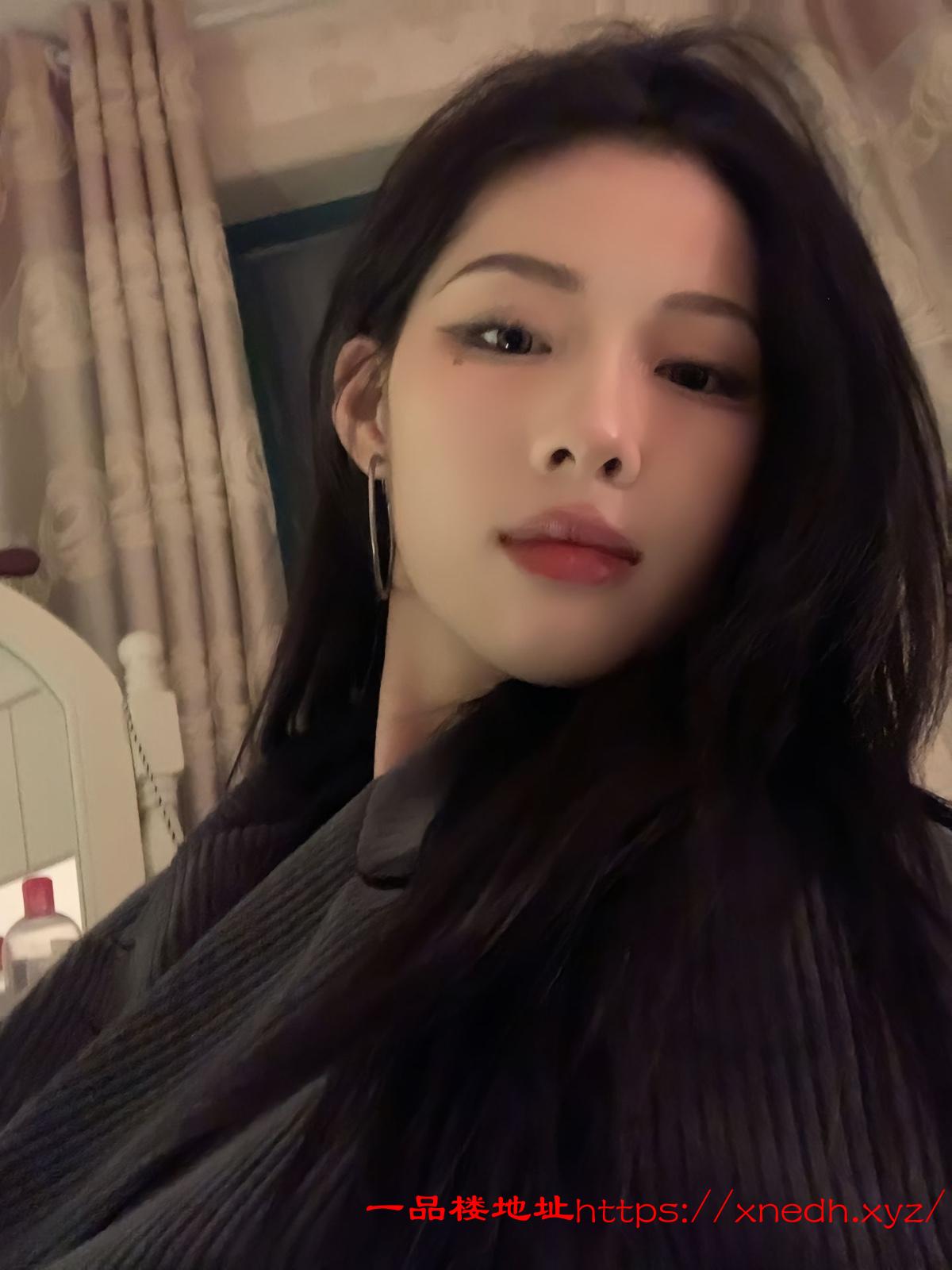 秦淮胸大穴粉紧致美女