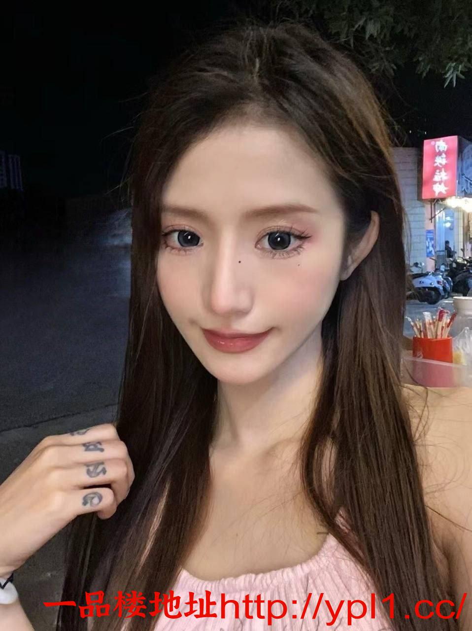 分享外围妹妹 粉嫩骚货白虎汁水饱满(可外出)