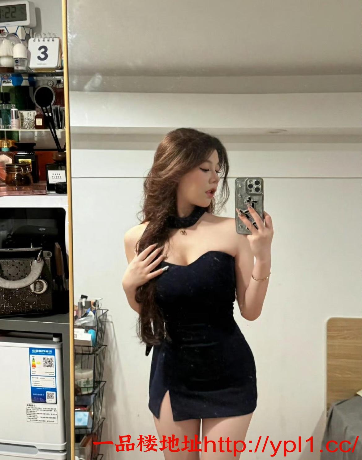 兼职情瘾少女粉嫩鲍鱼