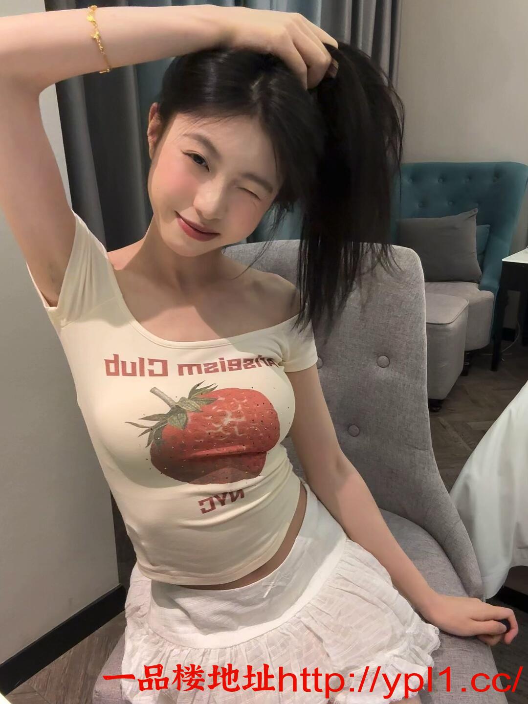 03年极品身材学妹逼粉汁水多