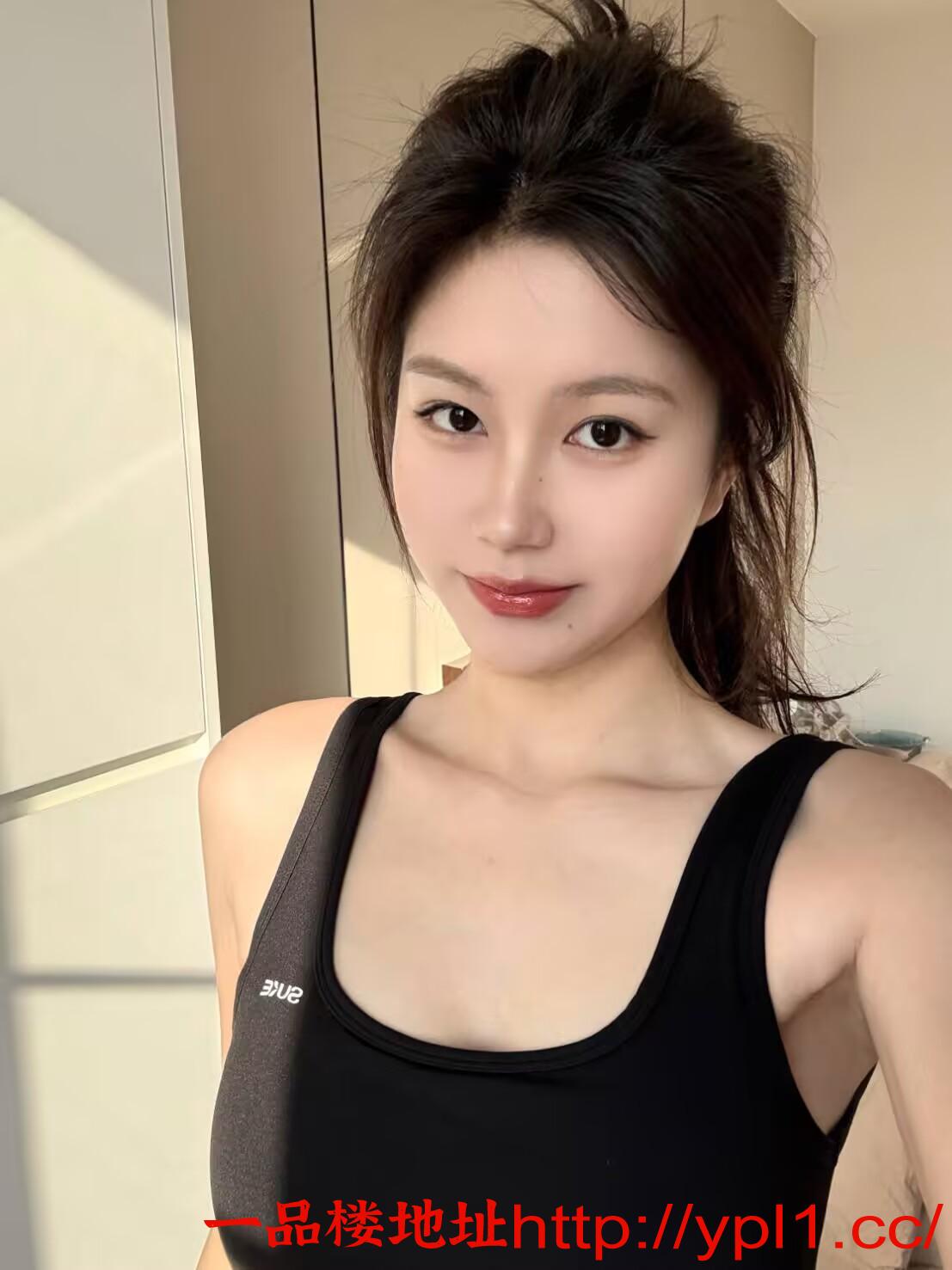 瑜伽邻家风骚床戏敏感体质妹