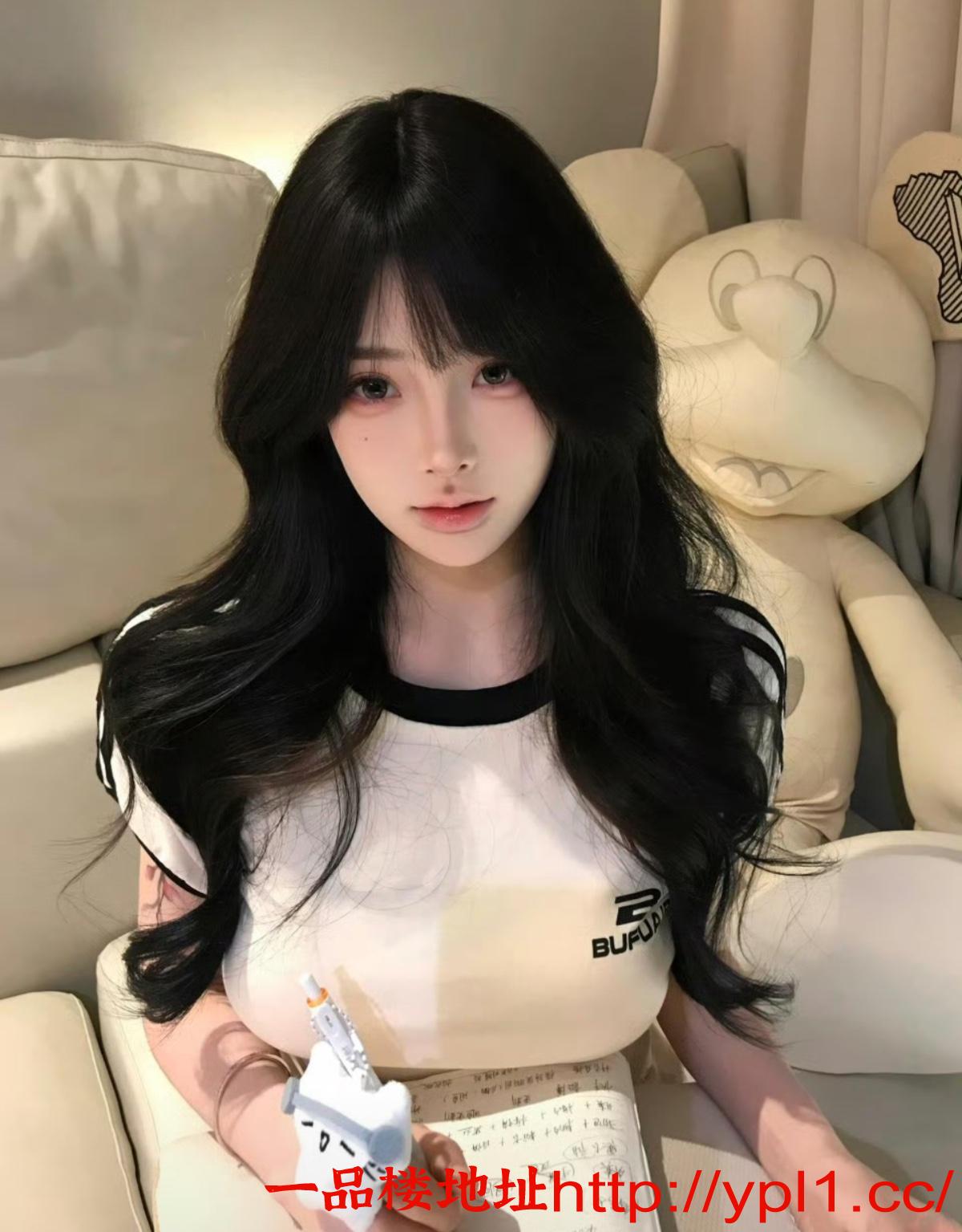 嫩逼妹妹前凸后翘敏感体质水很多