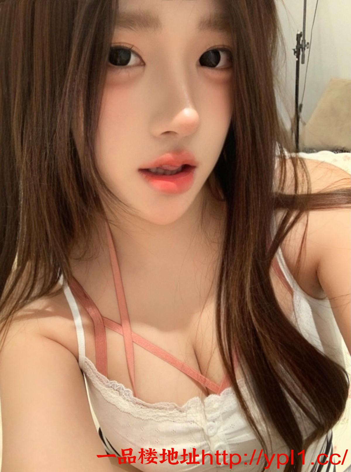 上海绝对真实03年艺术学院刚破处美女下海兼职三点粉嫩