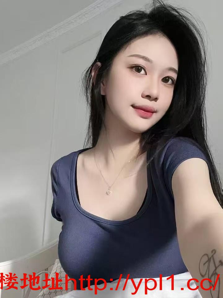 极品母狗嫩妹会夹能吸