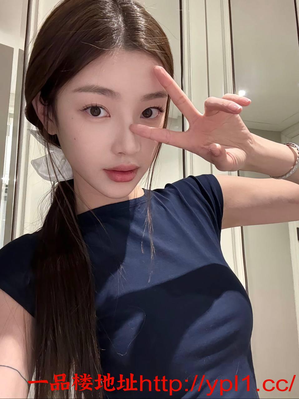 堆龙德庆区高颜值粉嫩逼紧水多兼职的清纯白虎妹