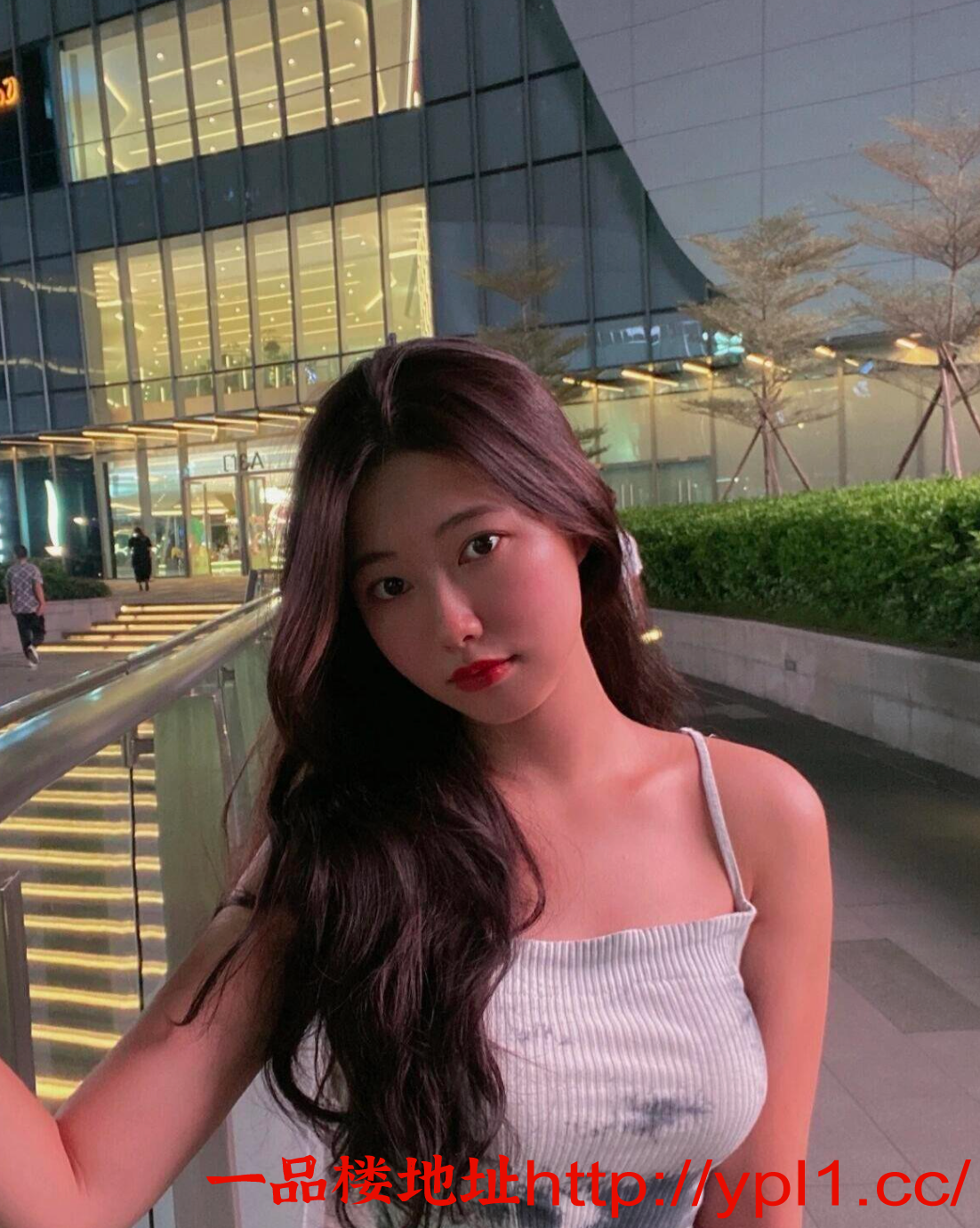 出差玩的刚下海学生妹  可上门