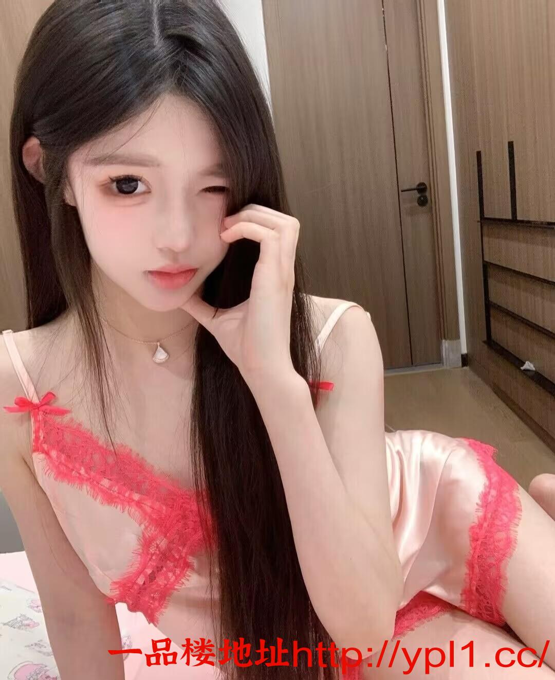 粉红骚逼白虎的诱惑（已验真人）