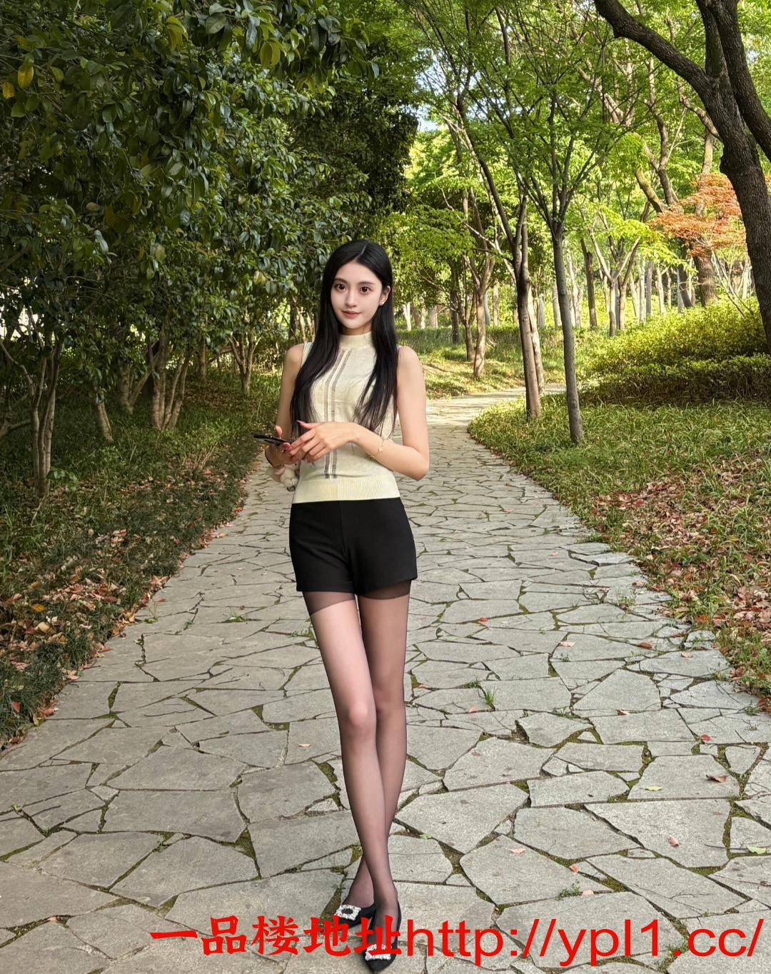 兼职御姐前凸后翘易高潮可颜射