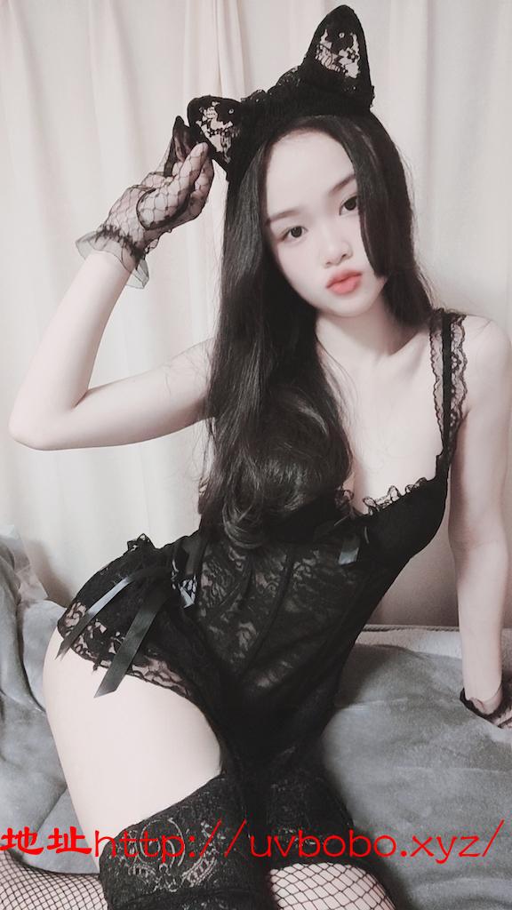 龙华区情趣黑丝嫩妹深喉一绝