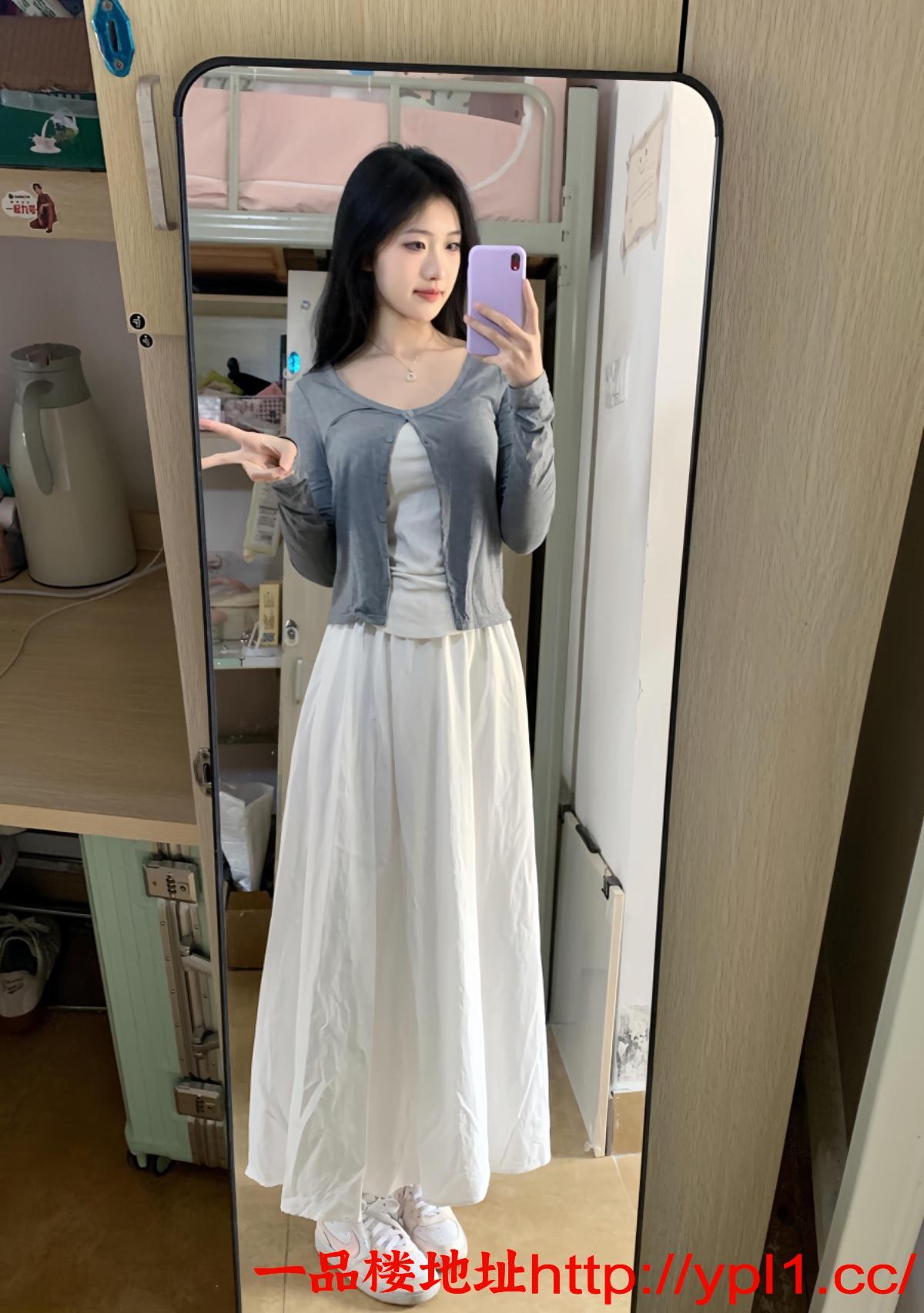 极品小妹逼嫩水多，各种情趣用品天花板级别