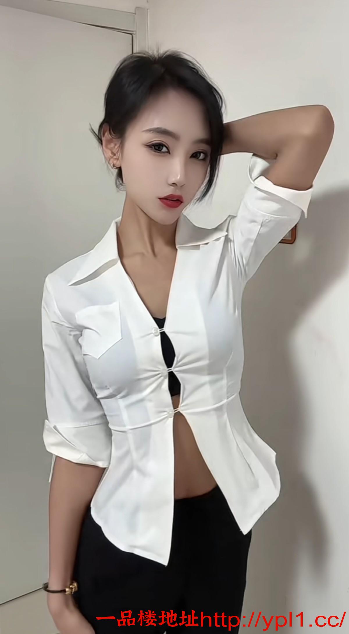 性瘾大的美妞多汁易高潮喷水