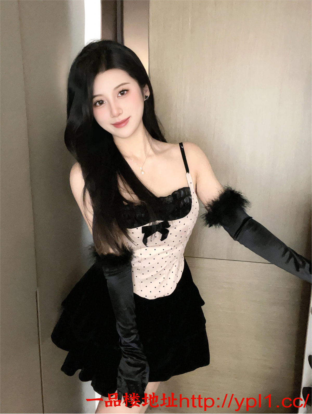 性感妹子刚兼职的巢穴粉嫩紧凑