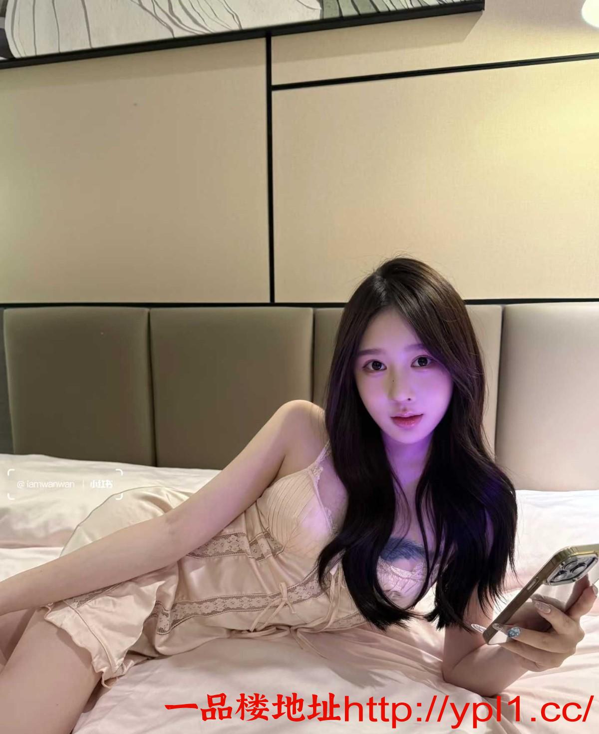 性感风骚小妞极品女士逼粉嫩