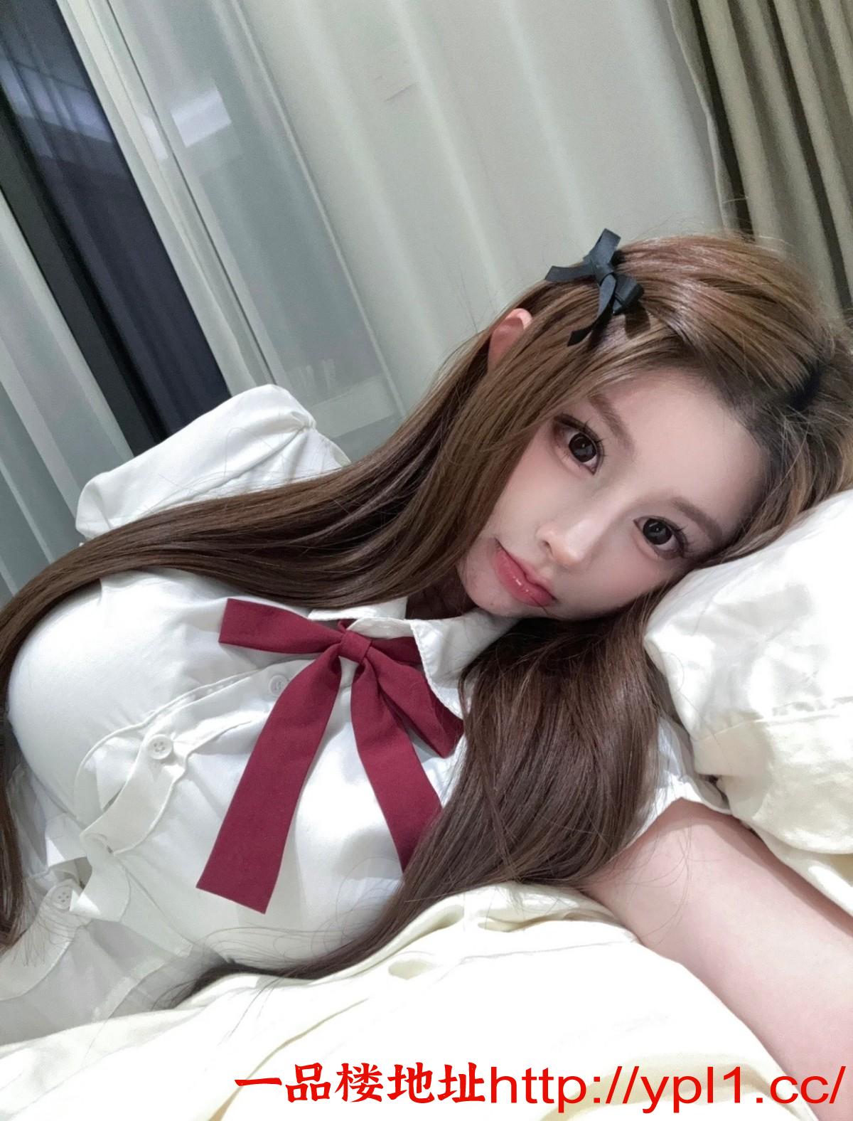 白嫩骚妹超紧又粉水也多