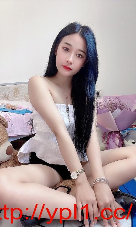 武侯性感美长腿姐姐