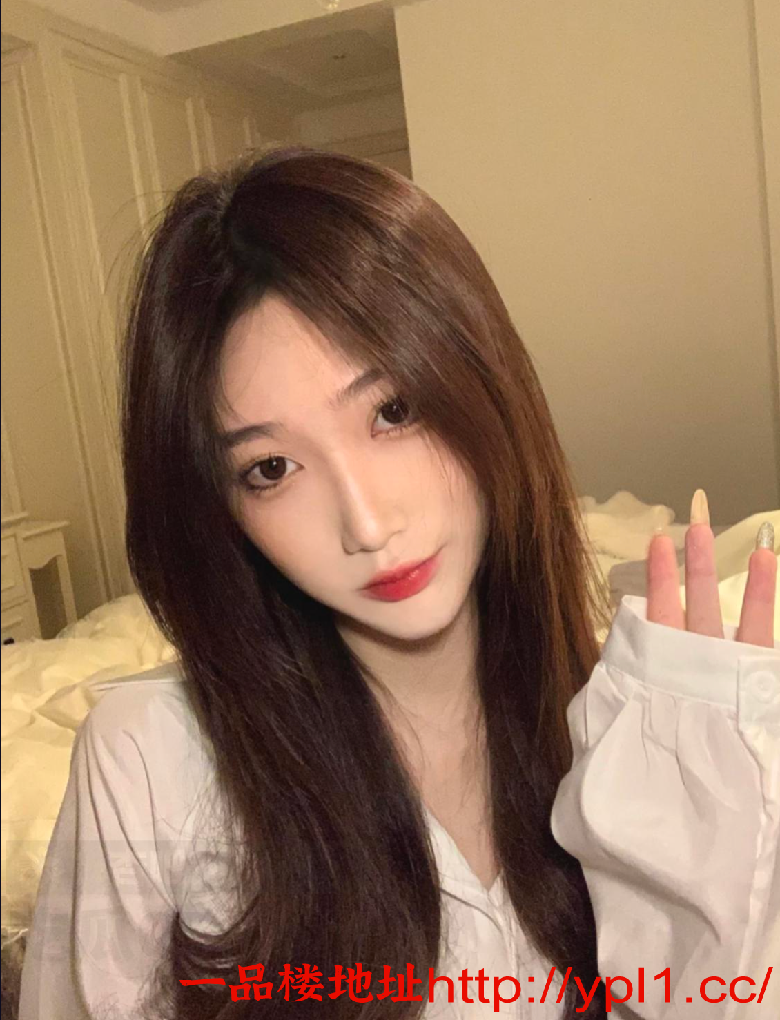 翘臀淫荡透感湿水多小妹妹