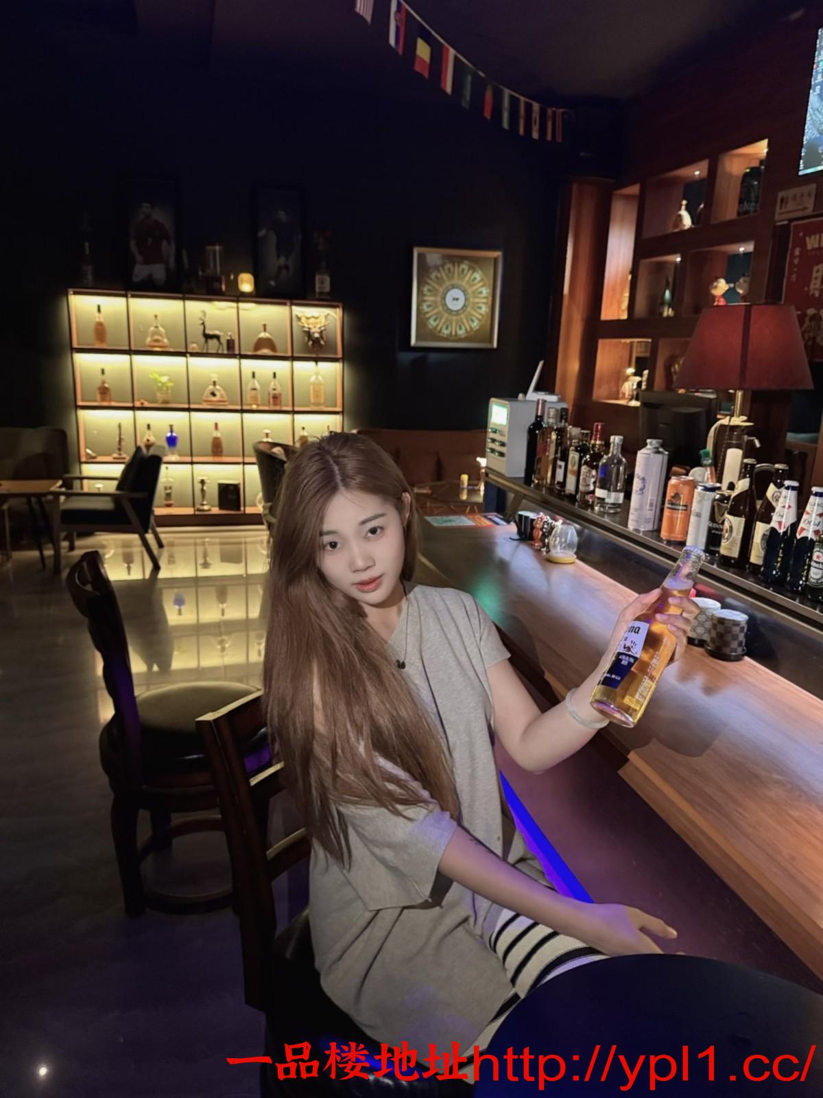 （天津）眼神妖娆渴望被宠幸的小骚货让人欲罢不能