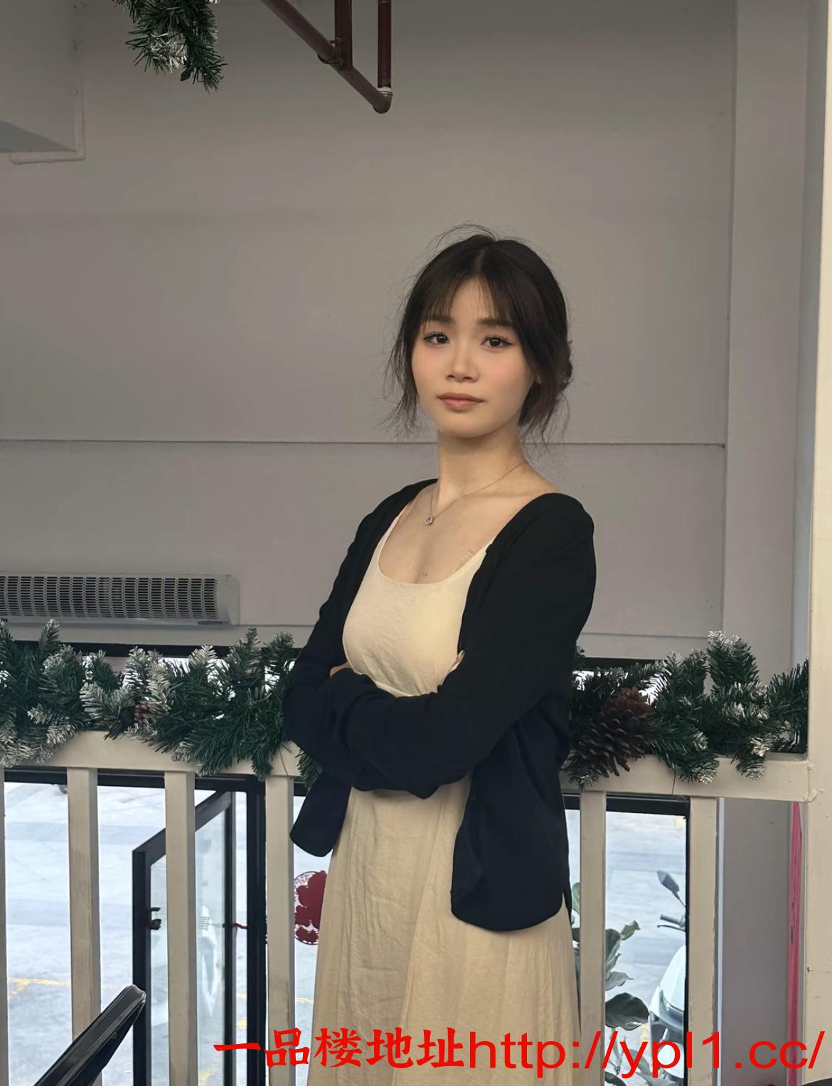 长相甜美系妹子 乘骑挺舒服插的好深