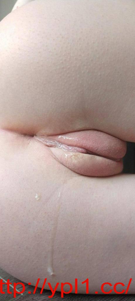 分享寻欢20岁极品小嫩妹乖巧听话（可上门）