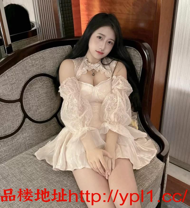 北京粉嫩小妹活好姿势多