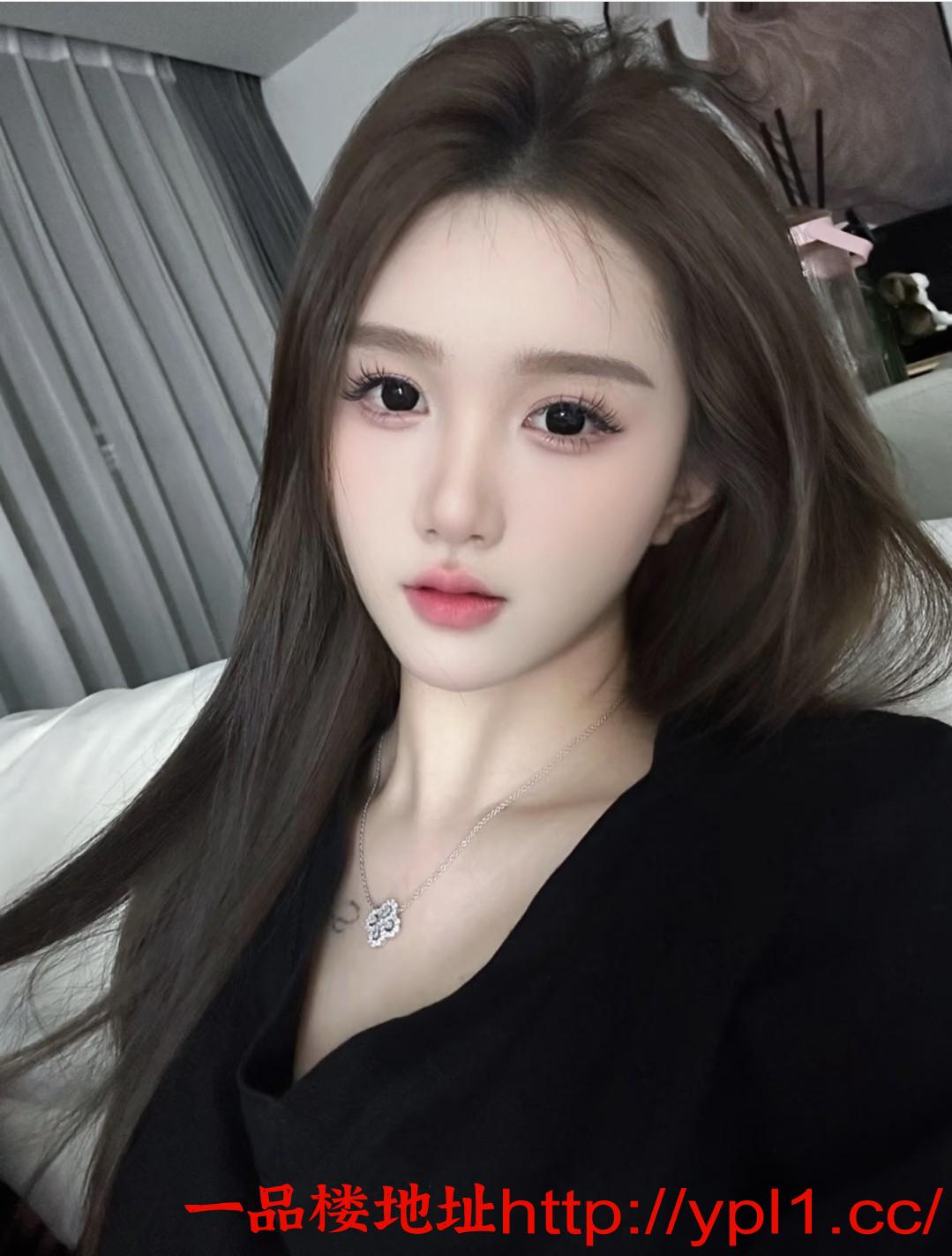 北京超美颜值高嫩妹看似清纯，床上骚的不得了