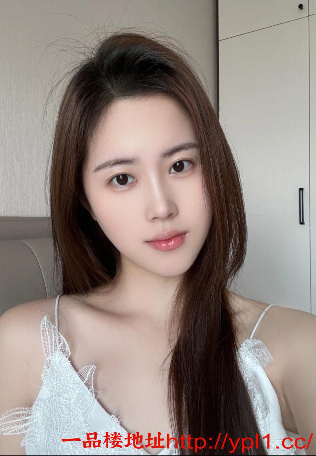 真实成熟巨乳美女已验证有公寓可上门