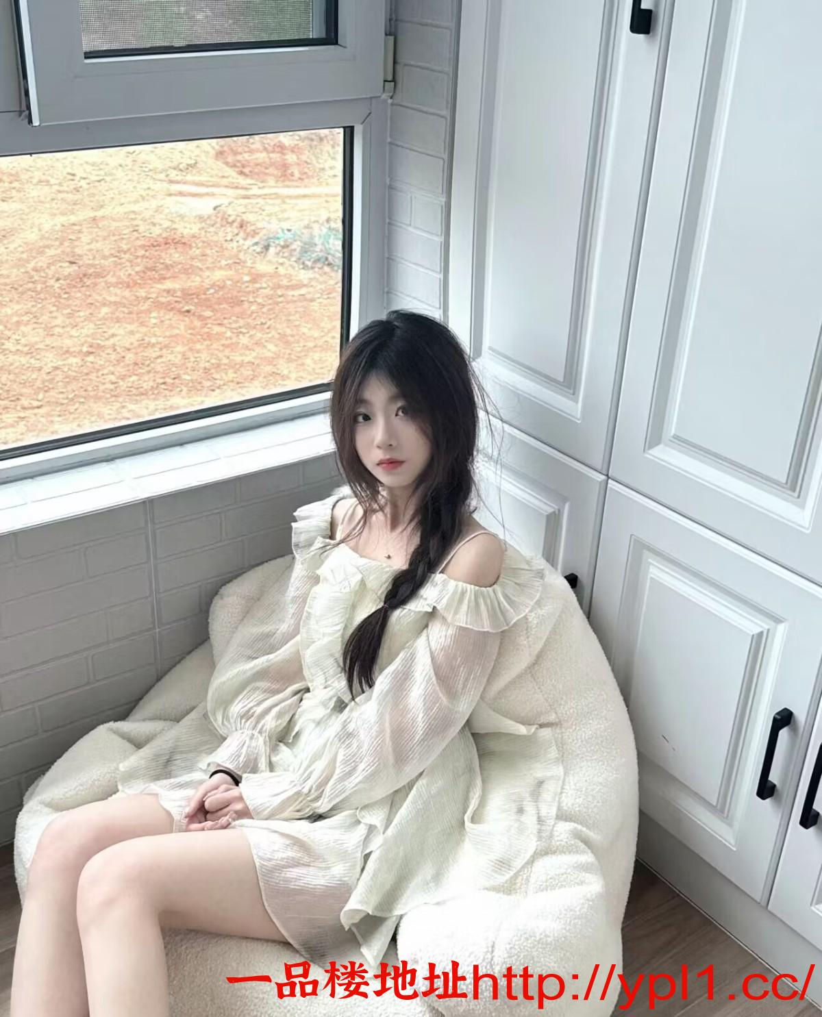 乌市极品04嫩妹天花板