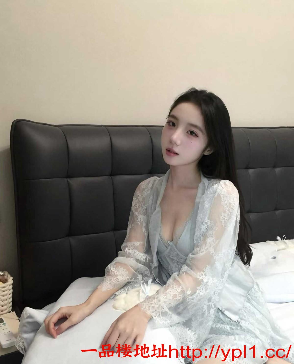 御姐风骚前凸后翘