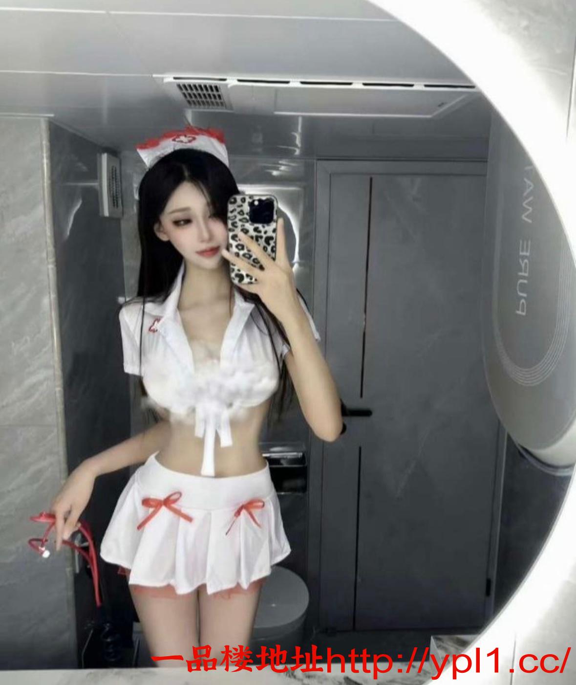 极品反差兼职D奶水嫩妹妹