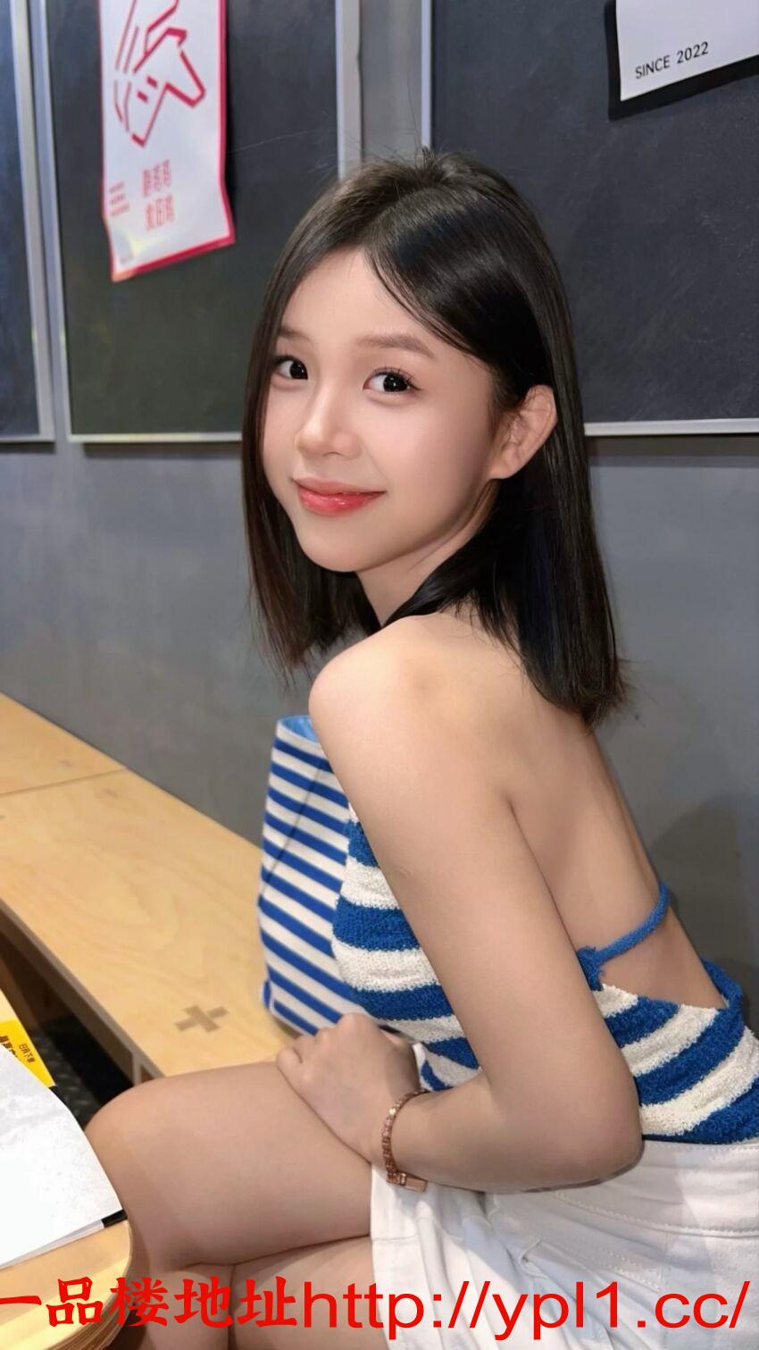 性感妩媚小妞性瘾有点大