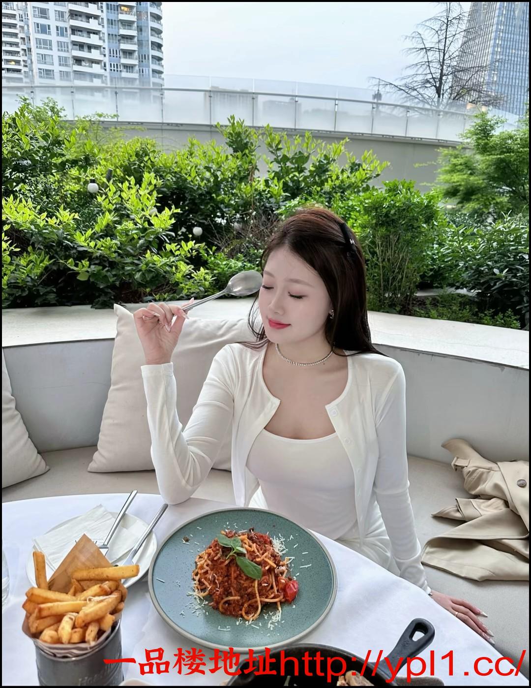 清纯可爱乖巧听话学生妹下海（真人验证）