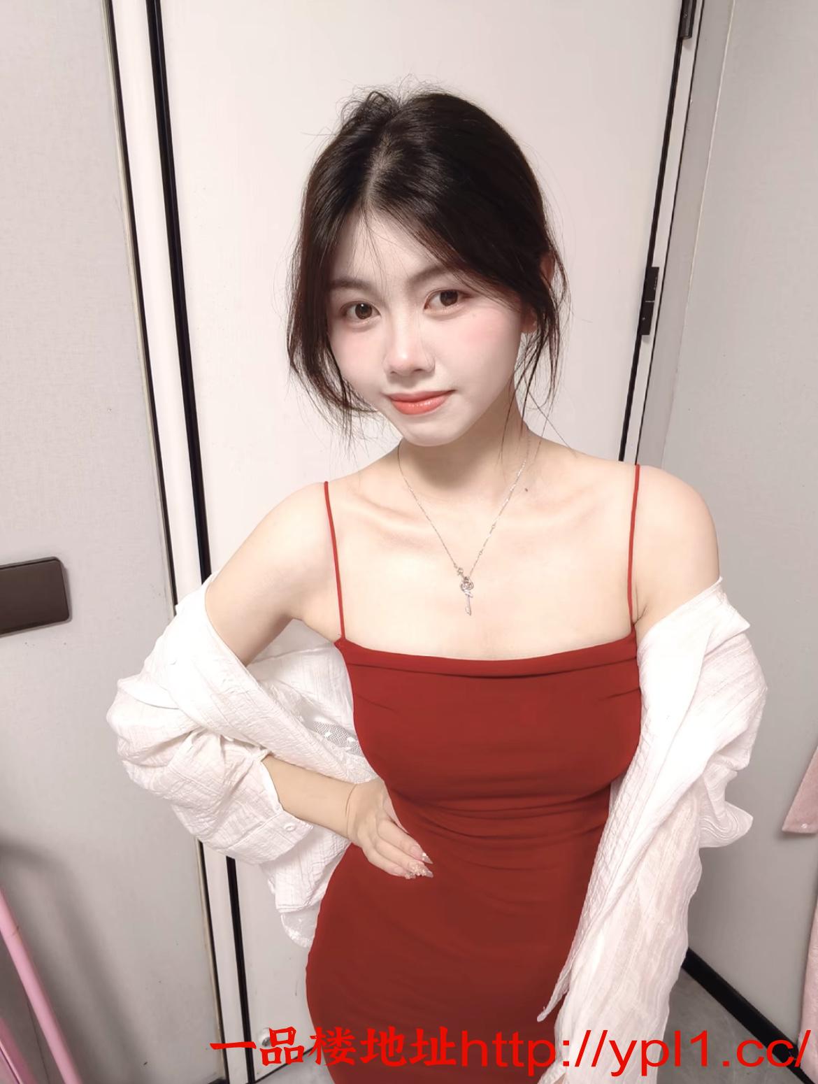 翘臀撒娇尤物舞蹈生妹妹