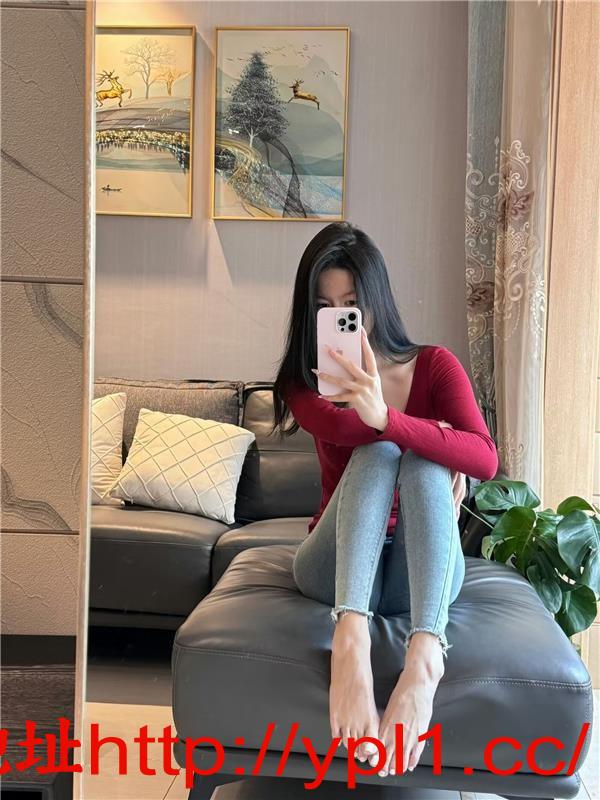 长腿翘臀风骚御姐