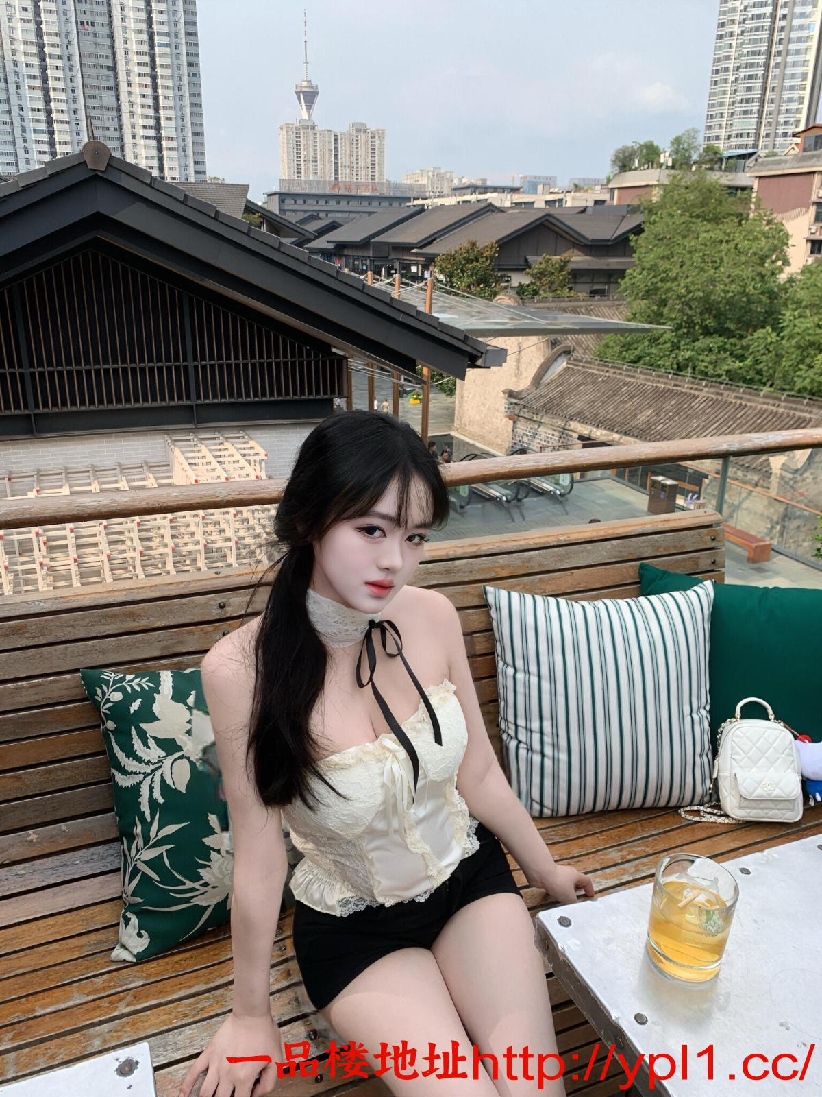 骚逼野味兼职妹可外出