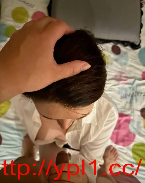 娇嫩小穴湿润多水各种姿势配合