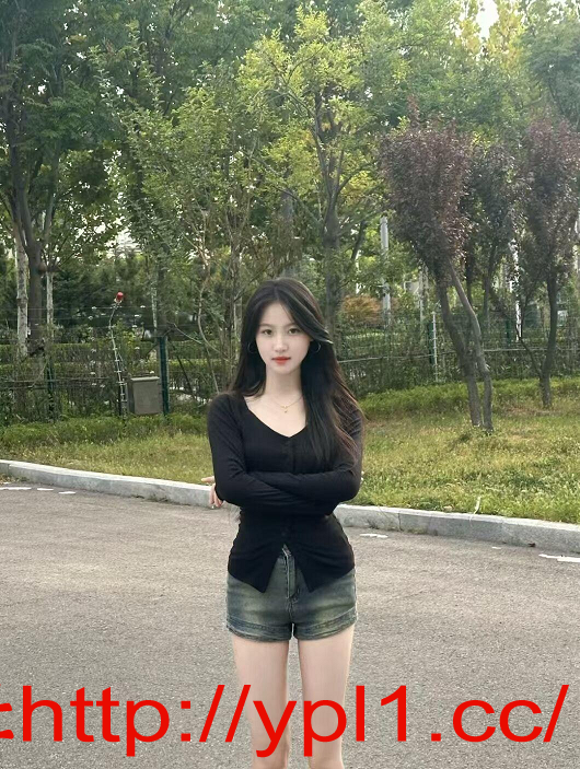 幼师兼职刚下海，年轻好骗，b嫩水多