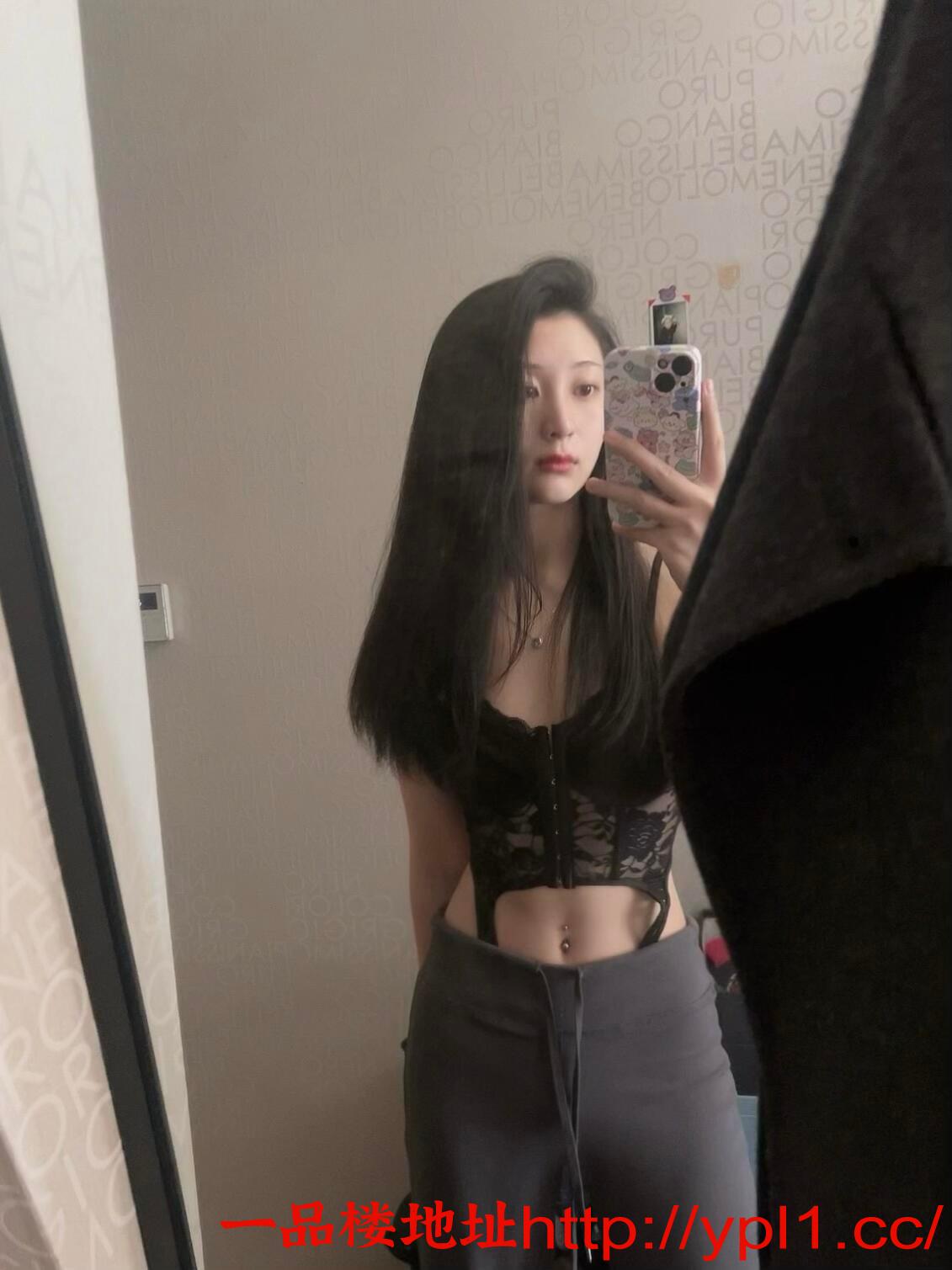 网袜蜜桃臀美女娇喘温柔