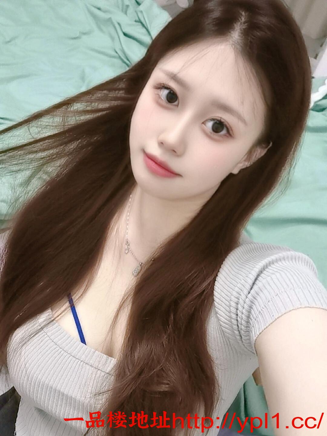 莘庄妩媚多姿性感白嫩小妹