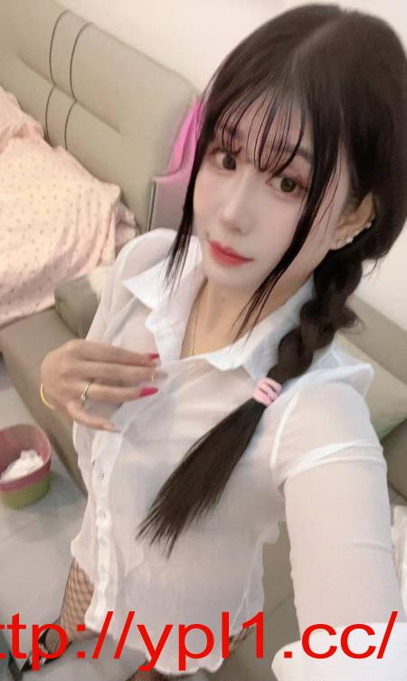 丝袜妹妹小紫老师火辣身材