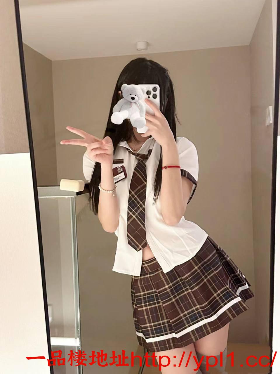 长腿黑丝性感御姐