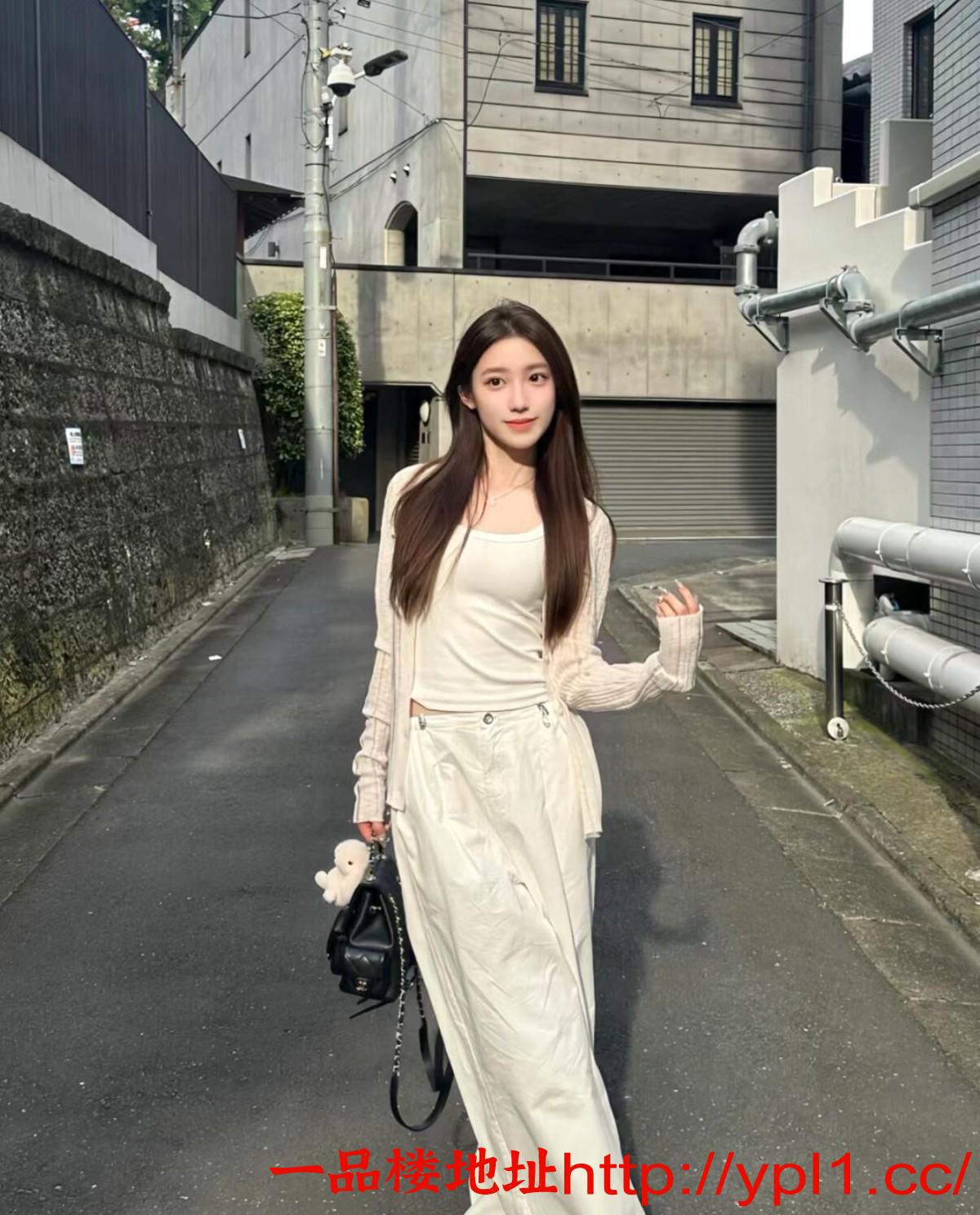 天河嫩模为了房贷下海兼职