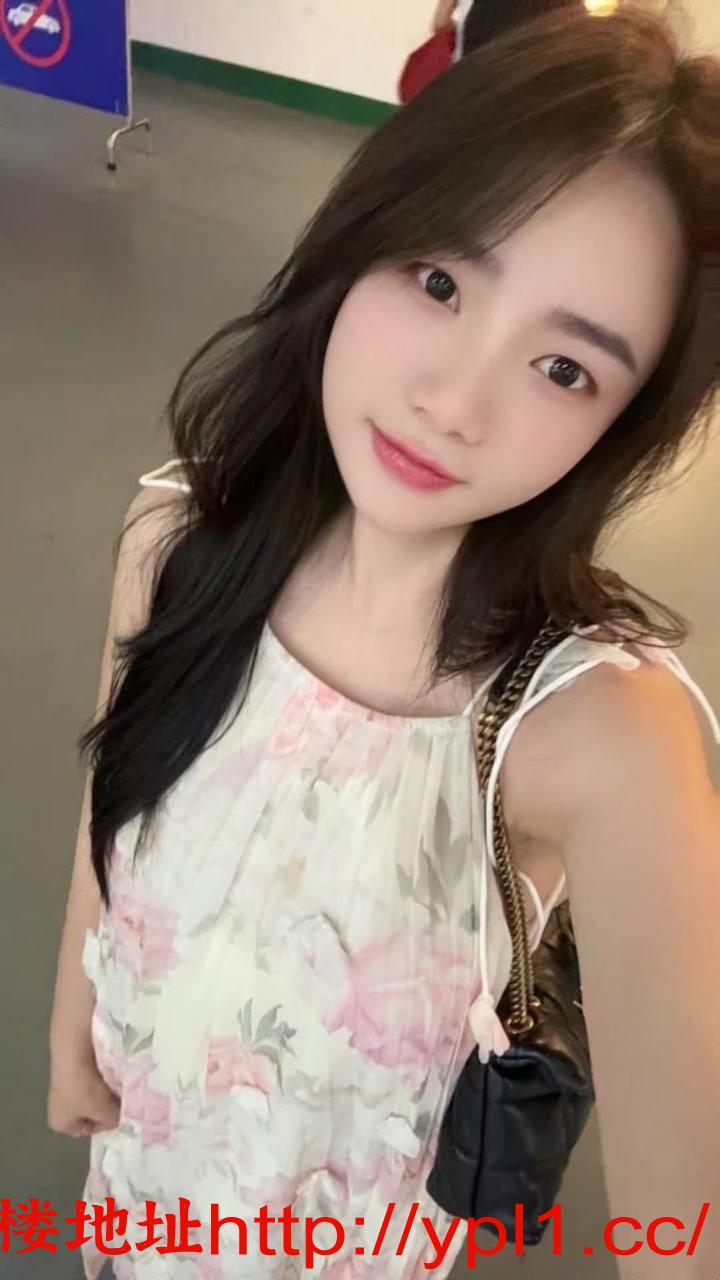 南湖白皙柔软大奶嫩妹