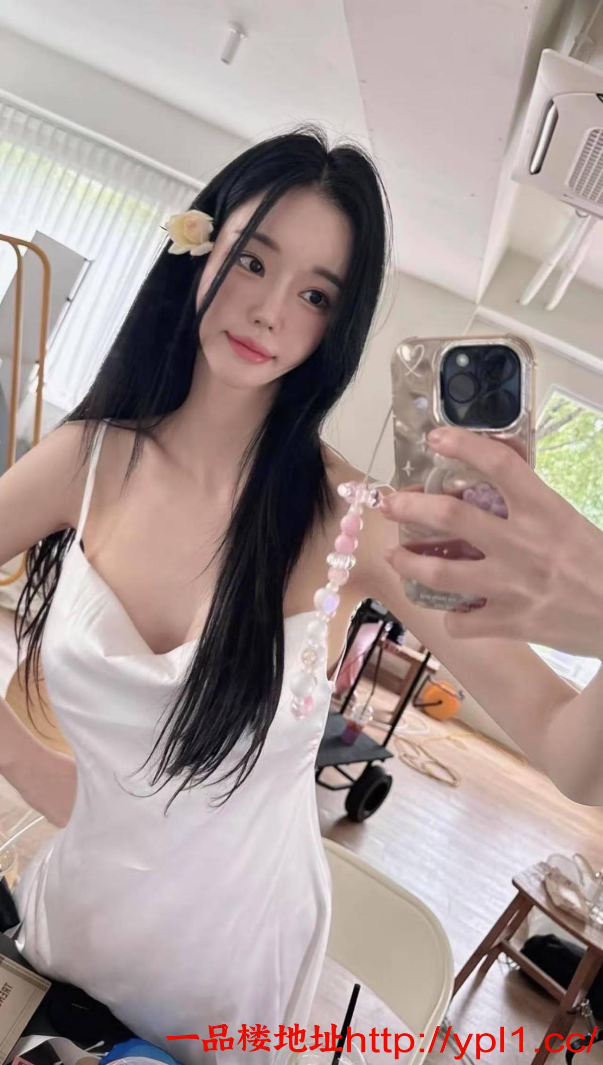 风骚情趣美少女