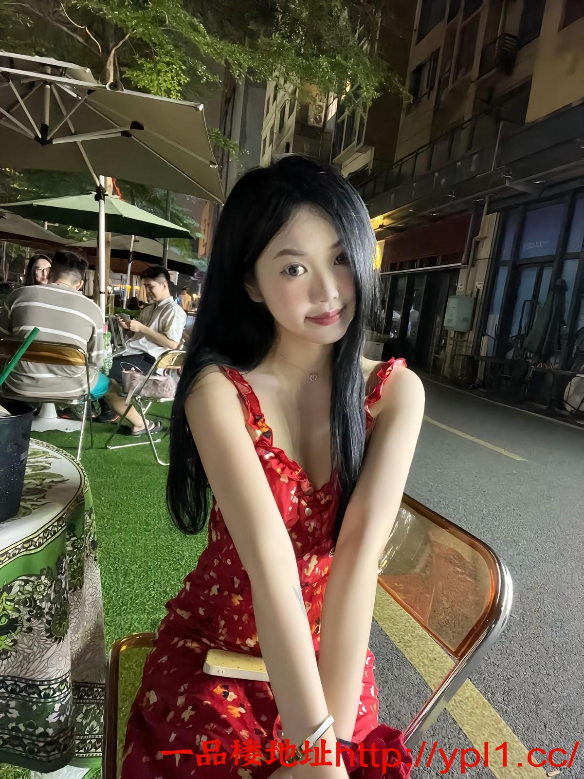 极品白嫩小新人逼紧乳头超粉嫩